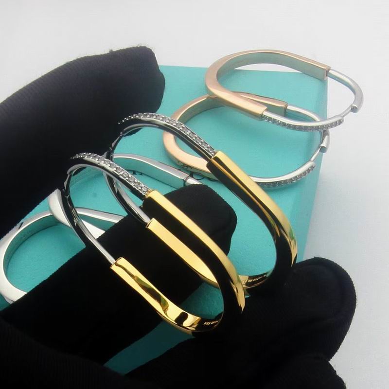 Tiffany earring 07yxq04